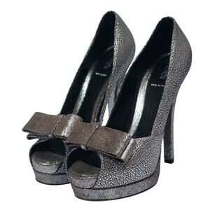 Fendi 38.5 Metallic Silver High Heel Pumps